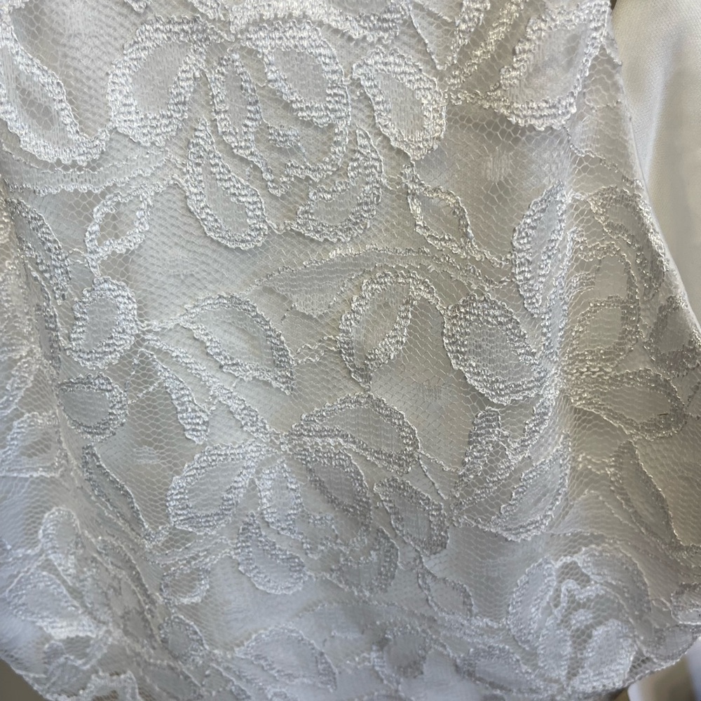 Lulu's White Lace Bralette Crop Top - Picture 4 of 9